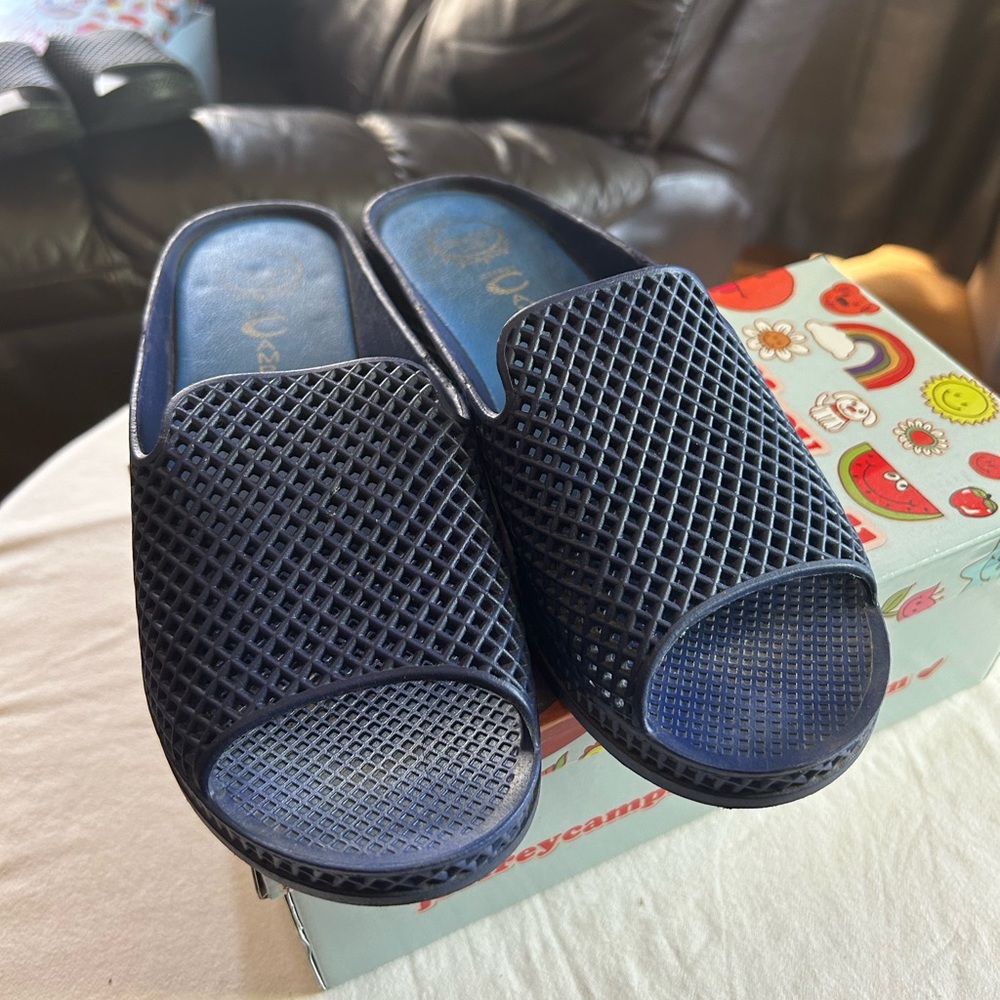 Jeffrey Campbell slide